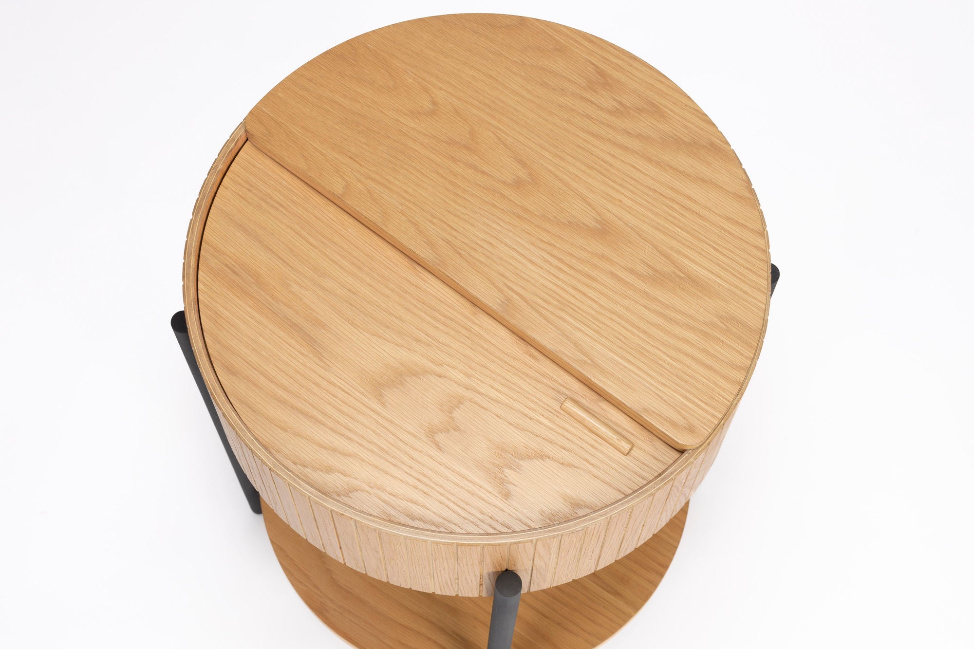 Zuiver Slides Natural Oak Wood Round Side Table